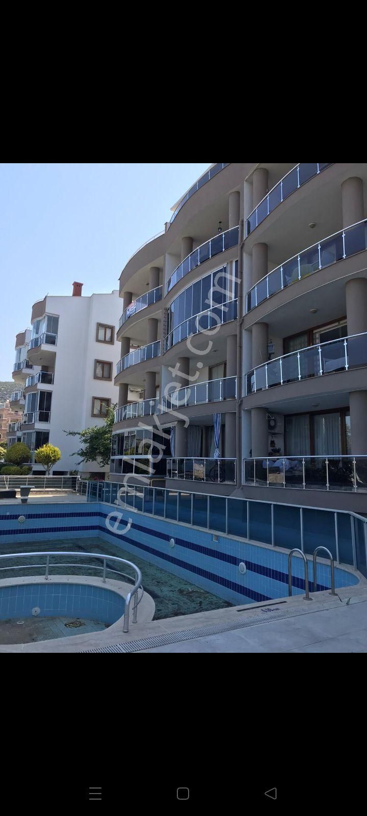 Ege Mahallesi Site İçi 2+1 Ara Kat