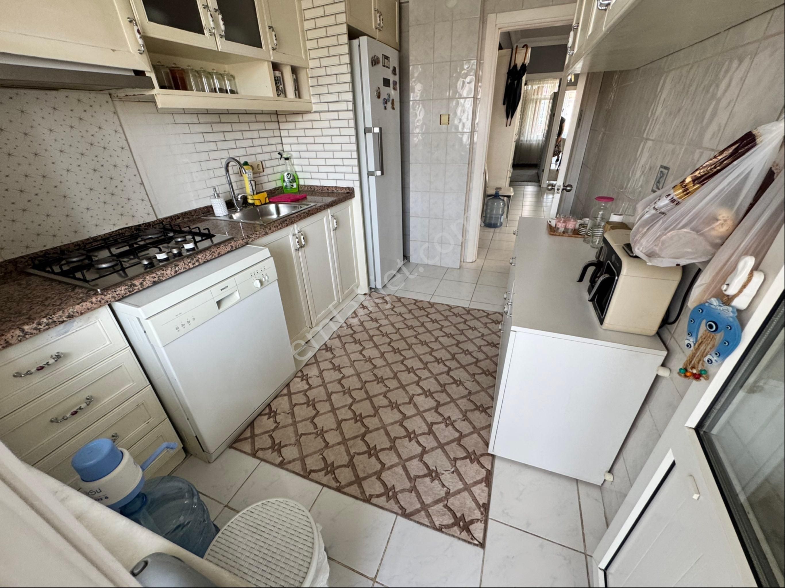 Maltepe Bağlarbaşı Merkezde Eşyalı Daire