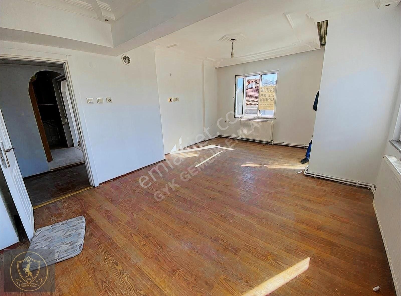 2+1 Gemlik Merkez Önü Açık Kendine Ait Teraslı Daire - Görsel 3