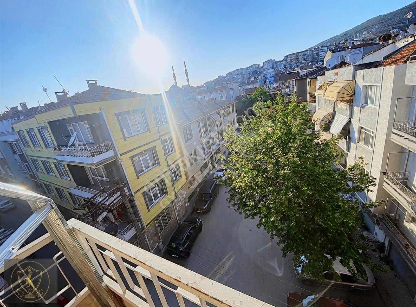 2+1 Gemlik Merkez Önü Açık Kendine Ait Teraslı Daire - Görsel 5