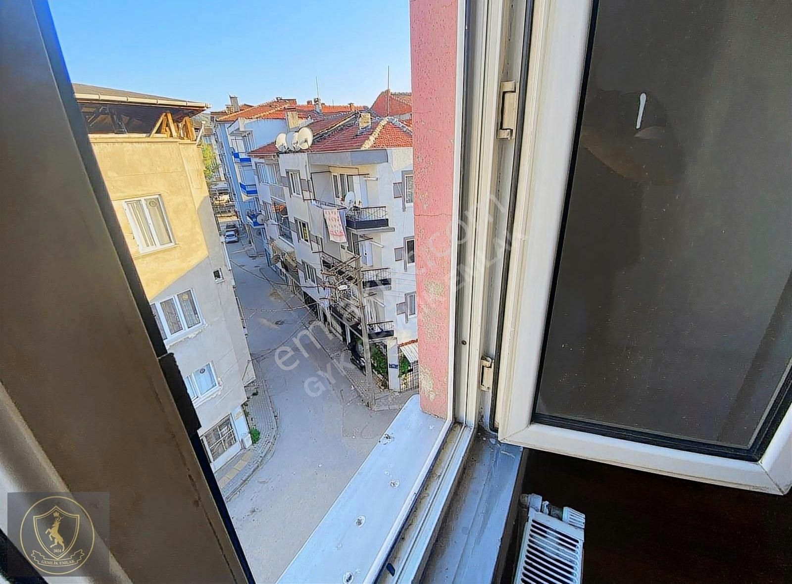 2+1 Gemlik Merkez Önü Açık Kendine Ait Teraslı Daire - Görsel 9