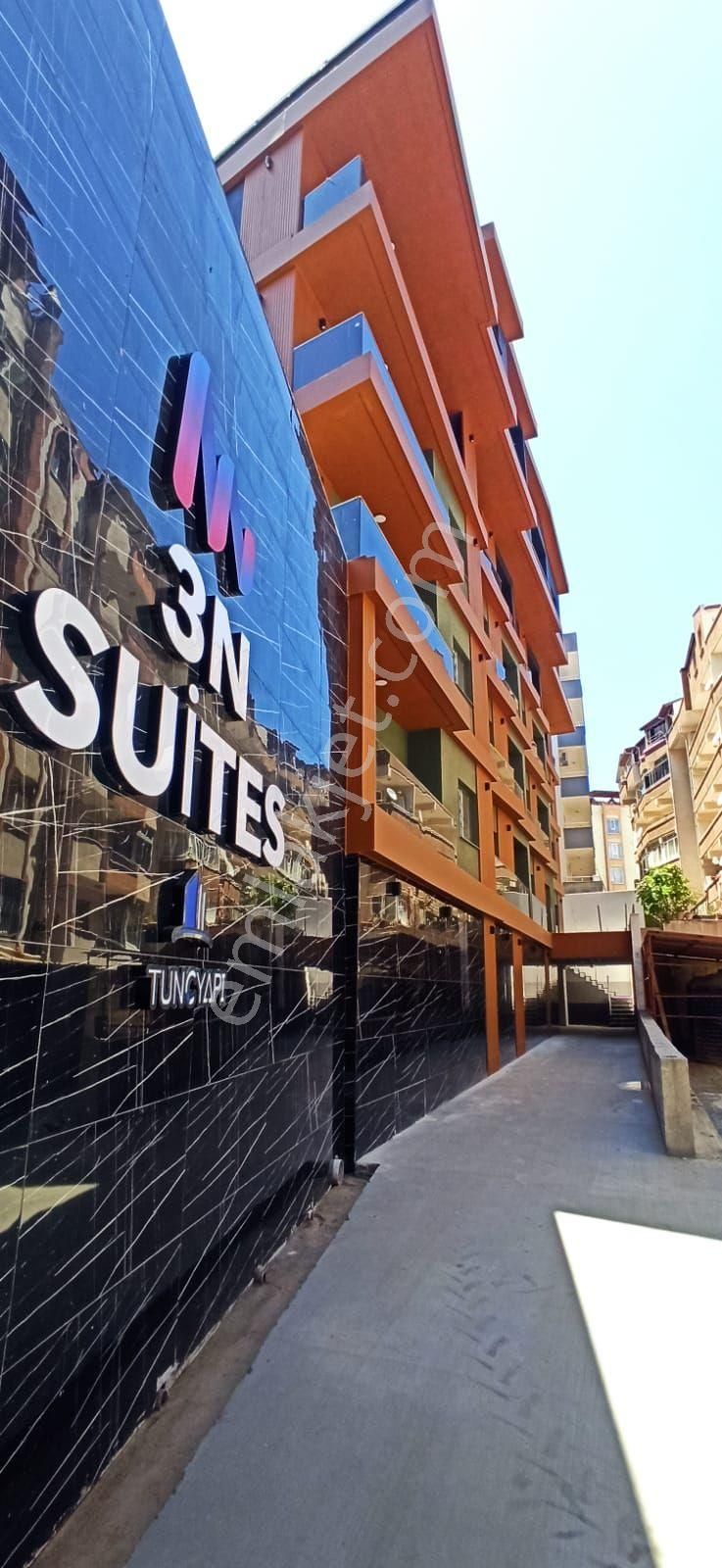 Havuzlu Yerden Isıtmalı Daire Satılık