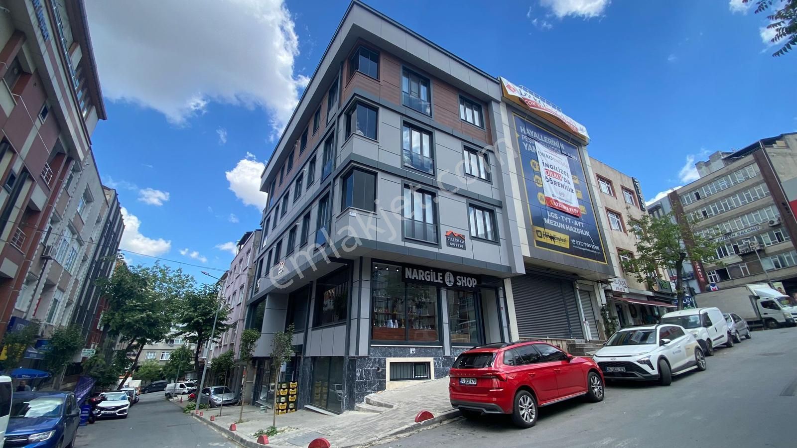 Bayrampaşa Muratpaşa Bereç 2+2 Dubleks 140 M2 Sıfır Uluyol Bereç Tranvay İstasyonu Alt Sokağı