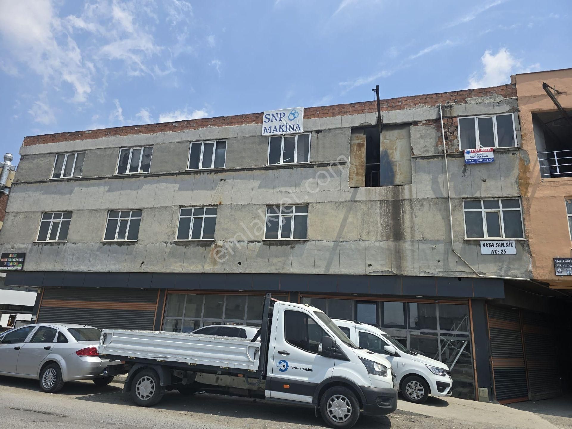 Maltepe Akça Sanayi Sitesi'nde Kiralık 320m2 Dükkan