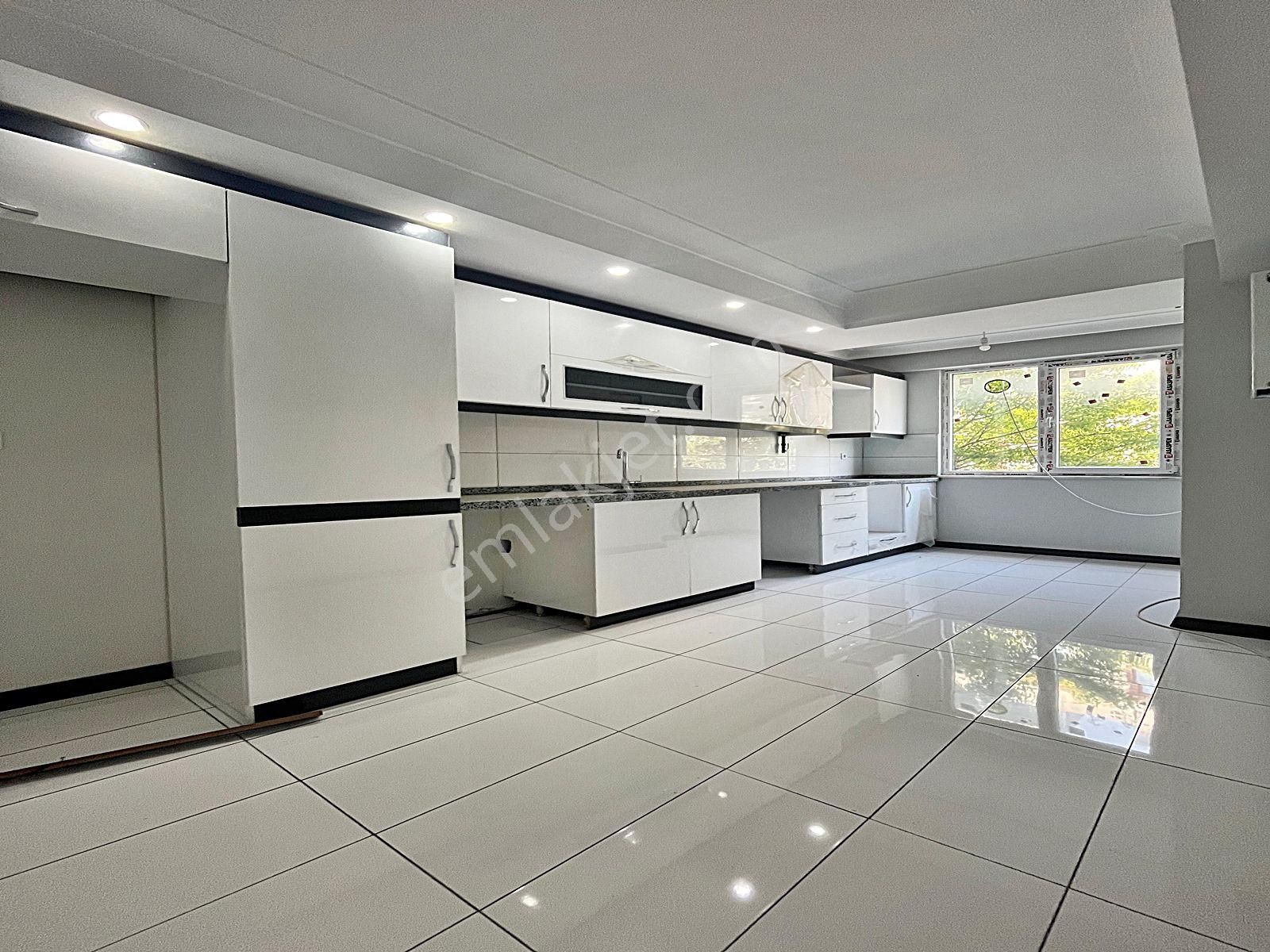 Cadde34 Yapı'dan Beylikdüzünde Sıfır 3+1 Arakat Satılık Daire!!!