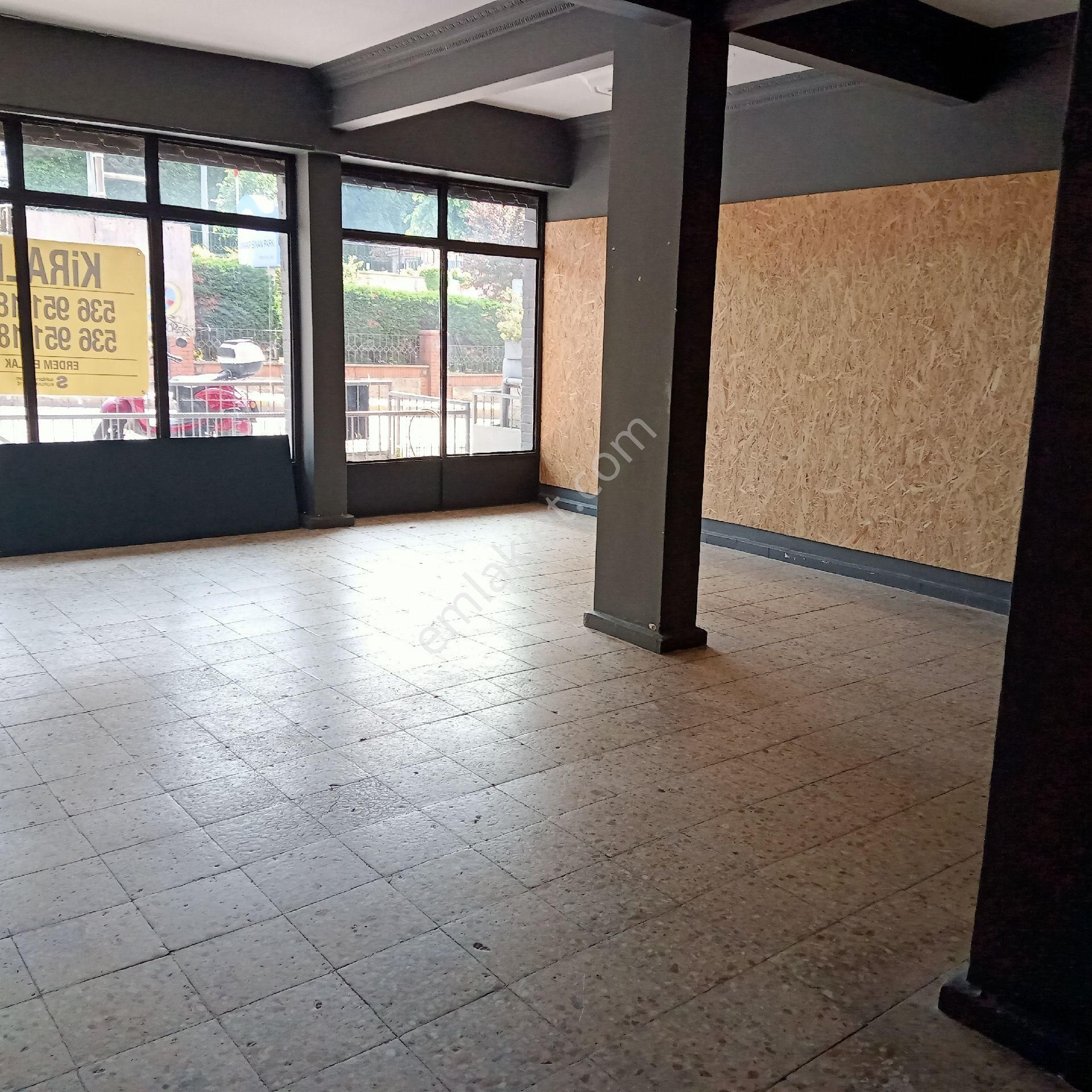Yeniköy Bağlar Caddede 120.m2.kiralık Dükkan