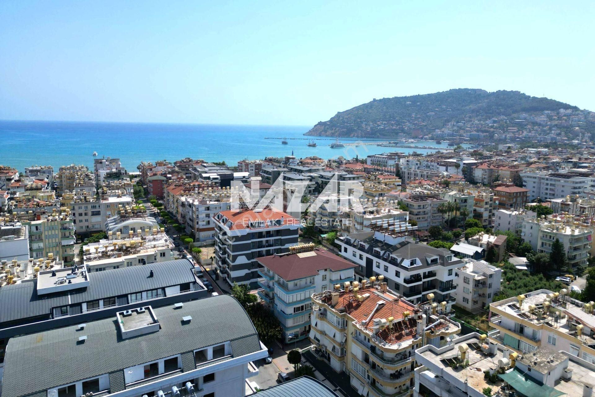 Alanya Güllerpınarı’nda Satılık 98 M² Dükkan / İşyeri