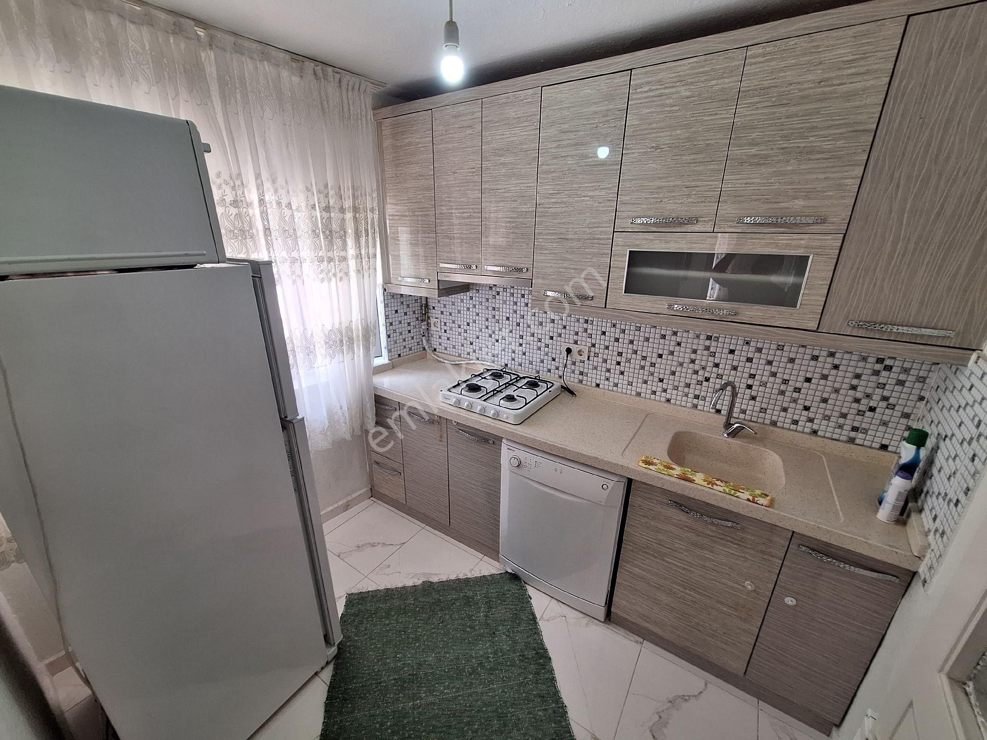 Canyapı'dan Ali Hikmet Paşa Mahallesi'nde 2+1 Eşyalı 1.kat Yüksek Giriş