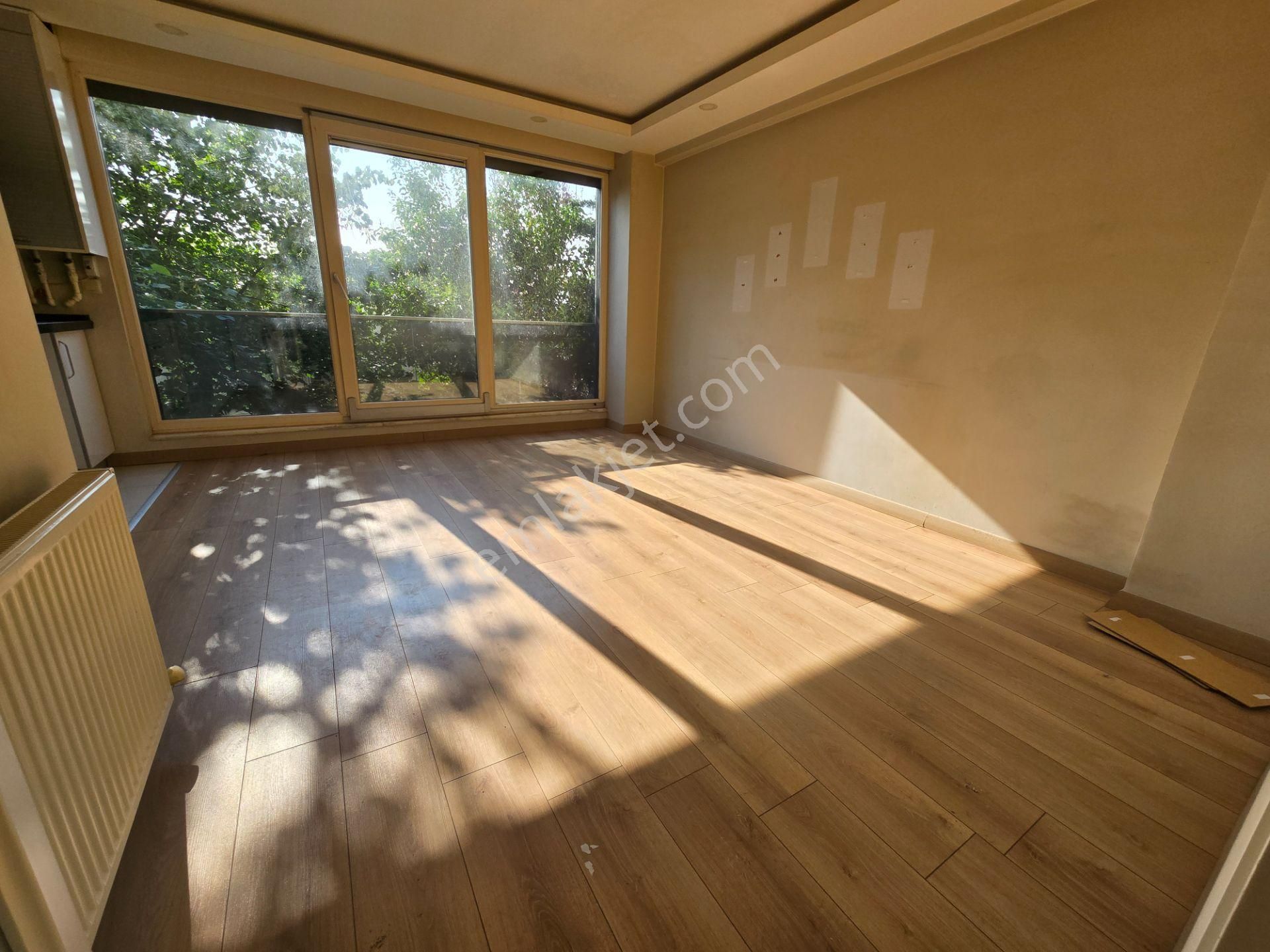 Deluxe 26 ' Dan Yeni Binada Yüksek Giriş 1+1 60 M2 Fırsatt