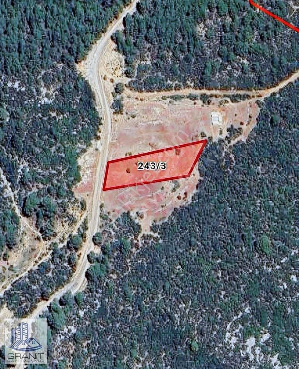 Granit Gayrimenkul Den Antalya Kaş Sarıbelende Yola Cephe Tarla