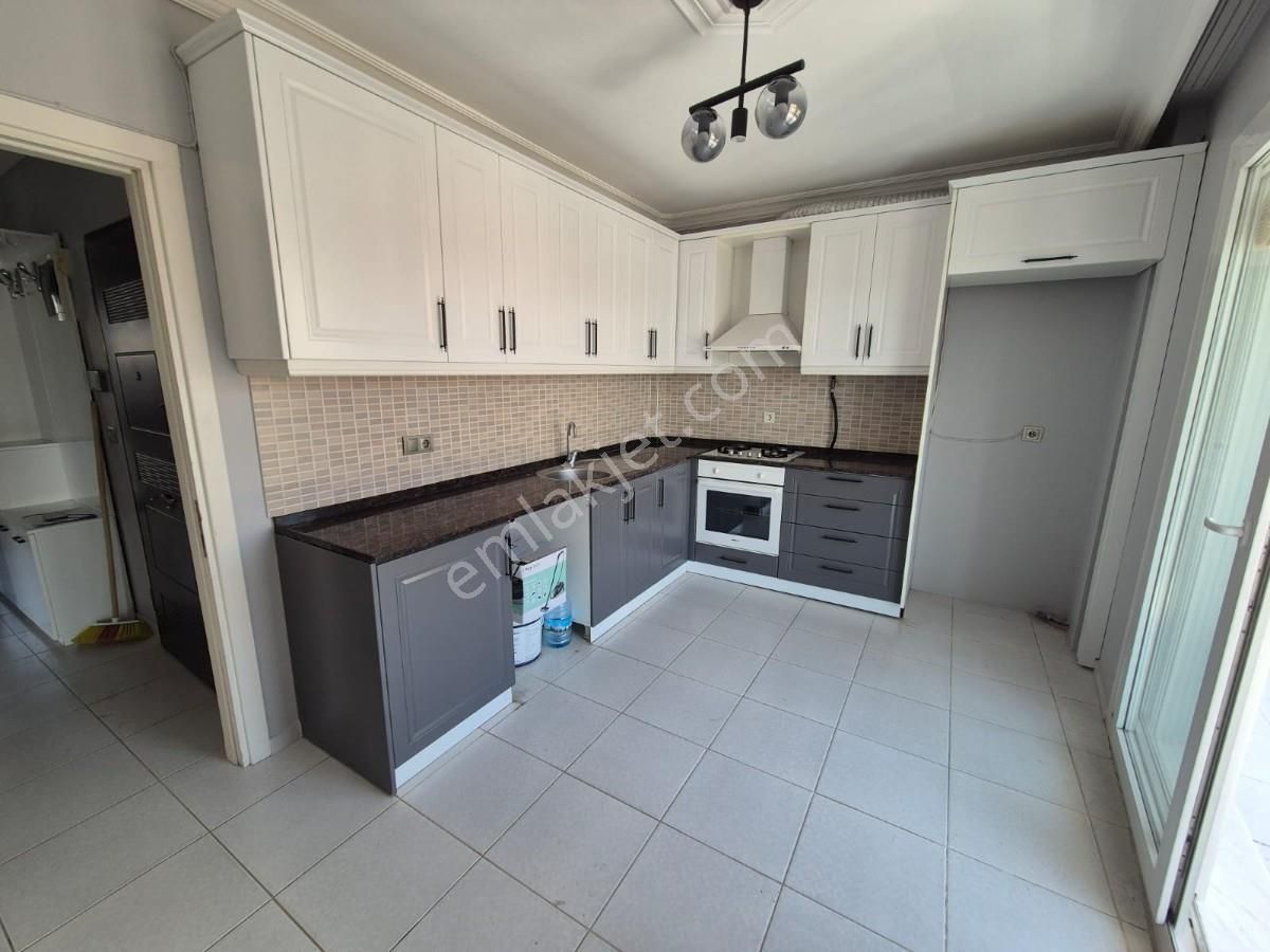 Akıncılar Mah. 135 M2 Ebeveyn Banyolu 3+1 Satılık Daire