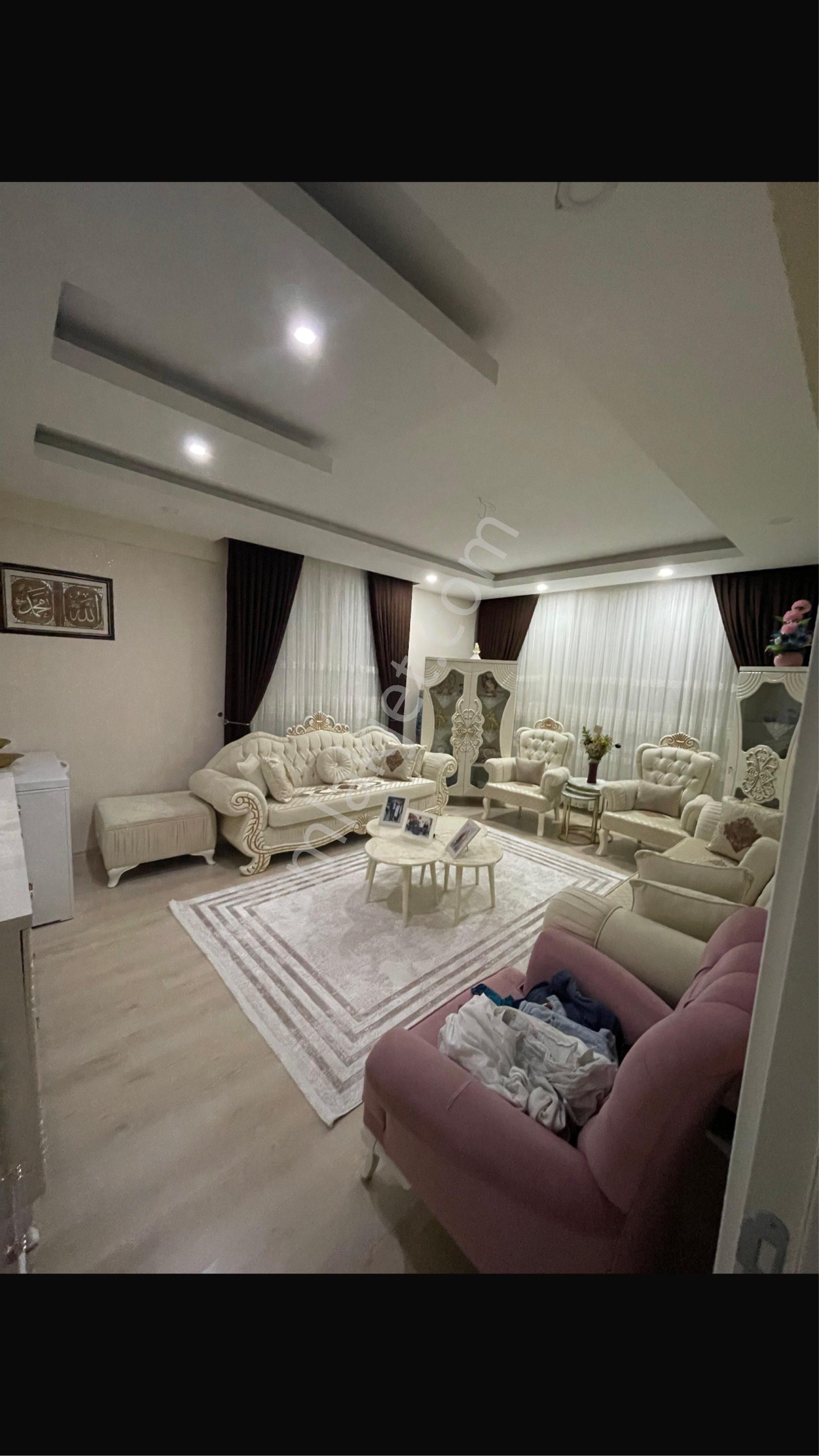 Rota Dan Siverek Caddesi Civarı Satılık 3+1 Daire