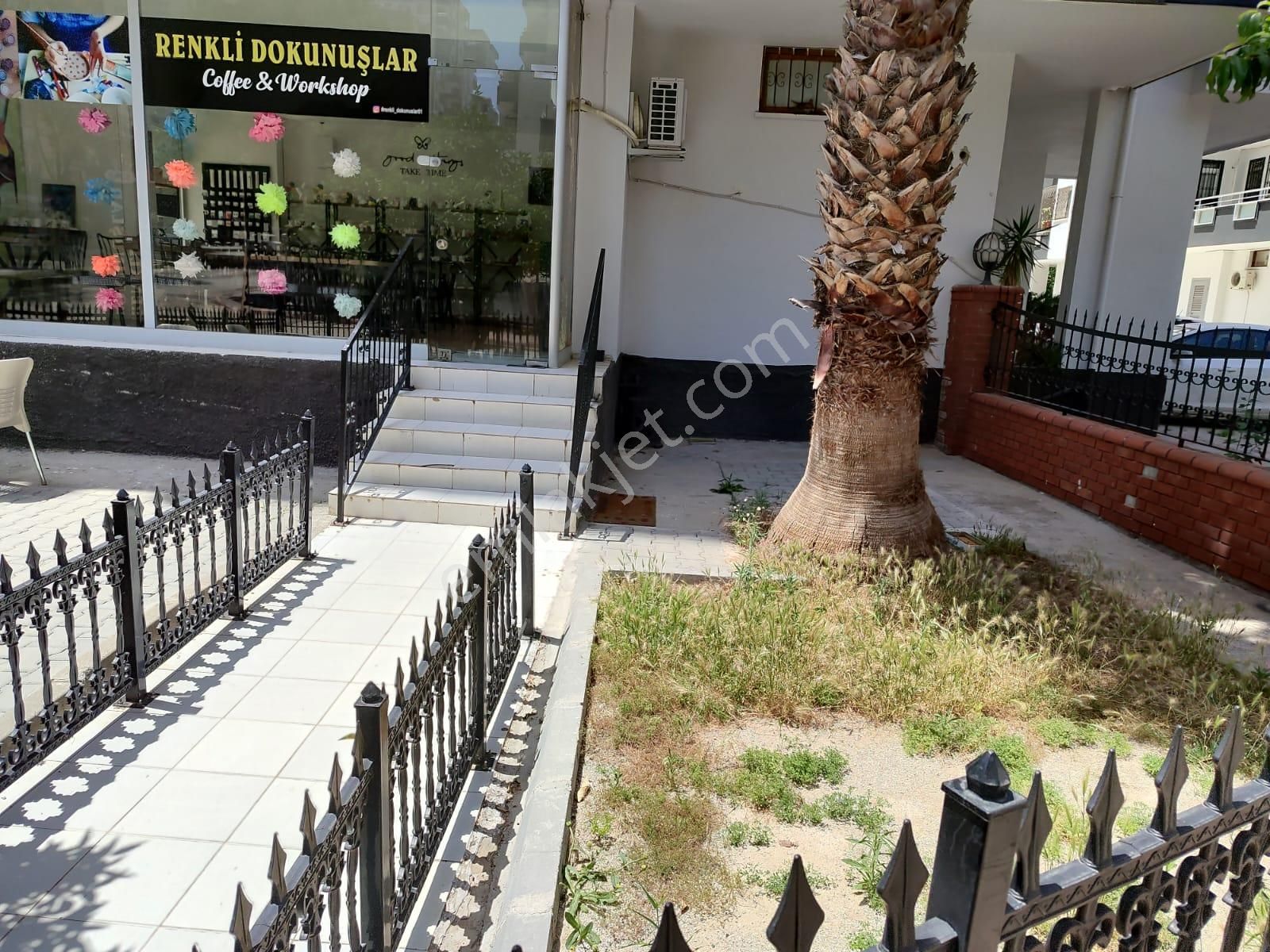Selanikten Bulvar Cepheli Devren Kiralık 40m2 Boyama Atölyesi