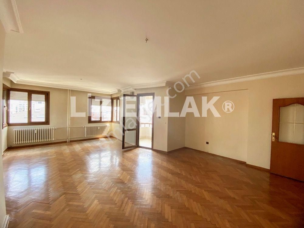 Erenköy Marmaraya Yakın Balkonlu 3+1 145 M2. Kiralık Daire