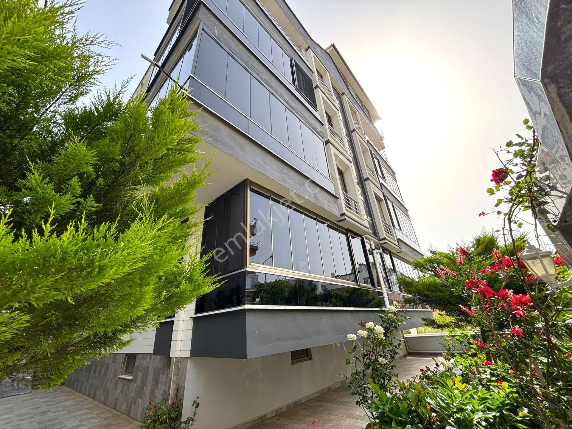 Yüksel'den Altınkumda Arakat Kapalı Otoparklı Öncephe Lux Daire