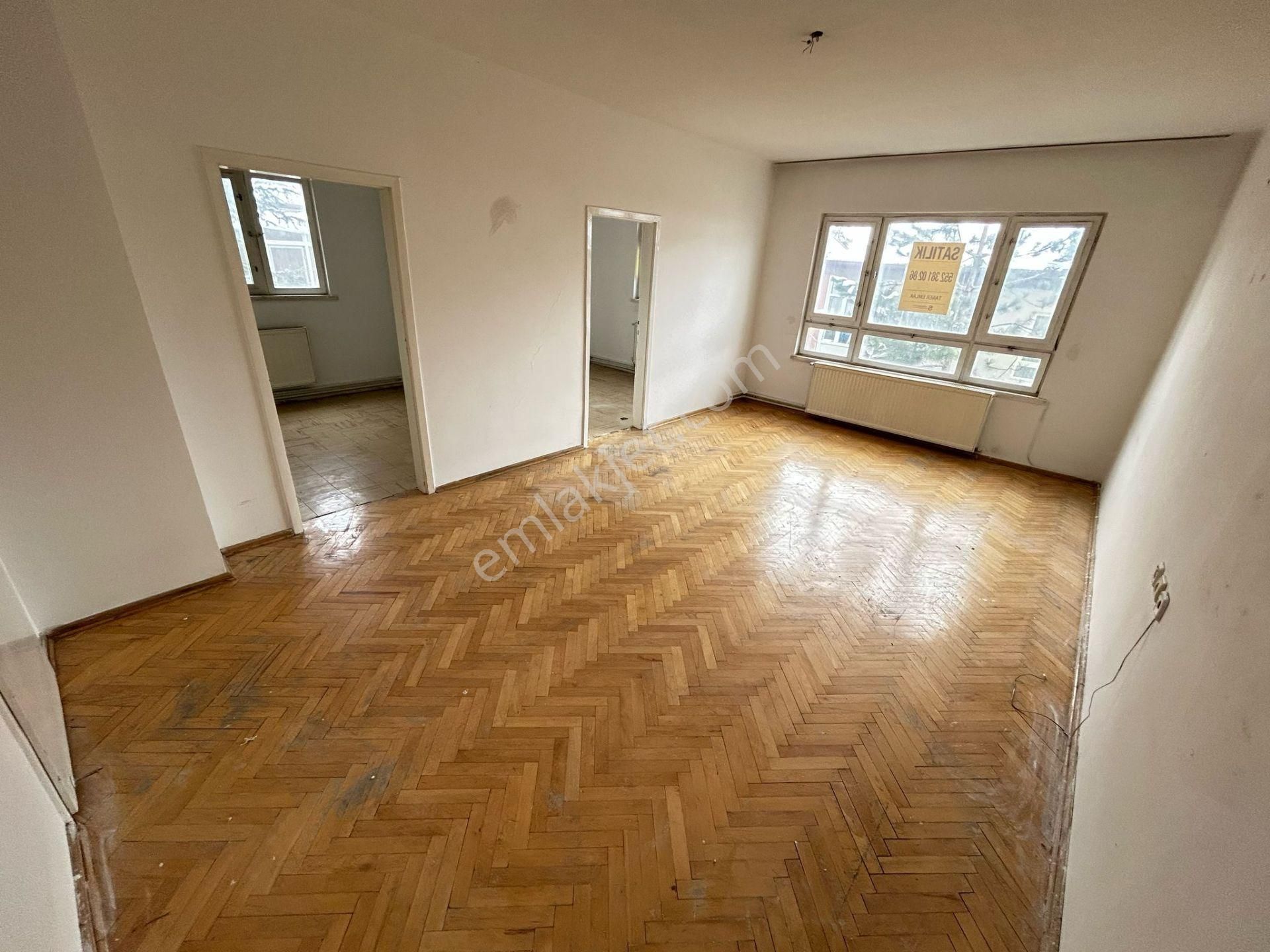 Taner Den Dikmen Sukullu Arasında Çelikkale Sok. 1. Kat Kombili 3+1satılıkdaire