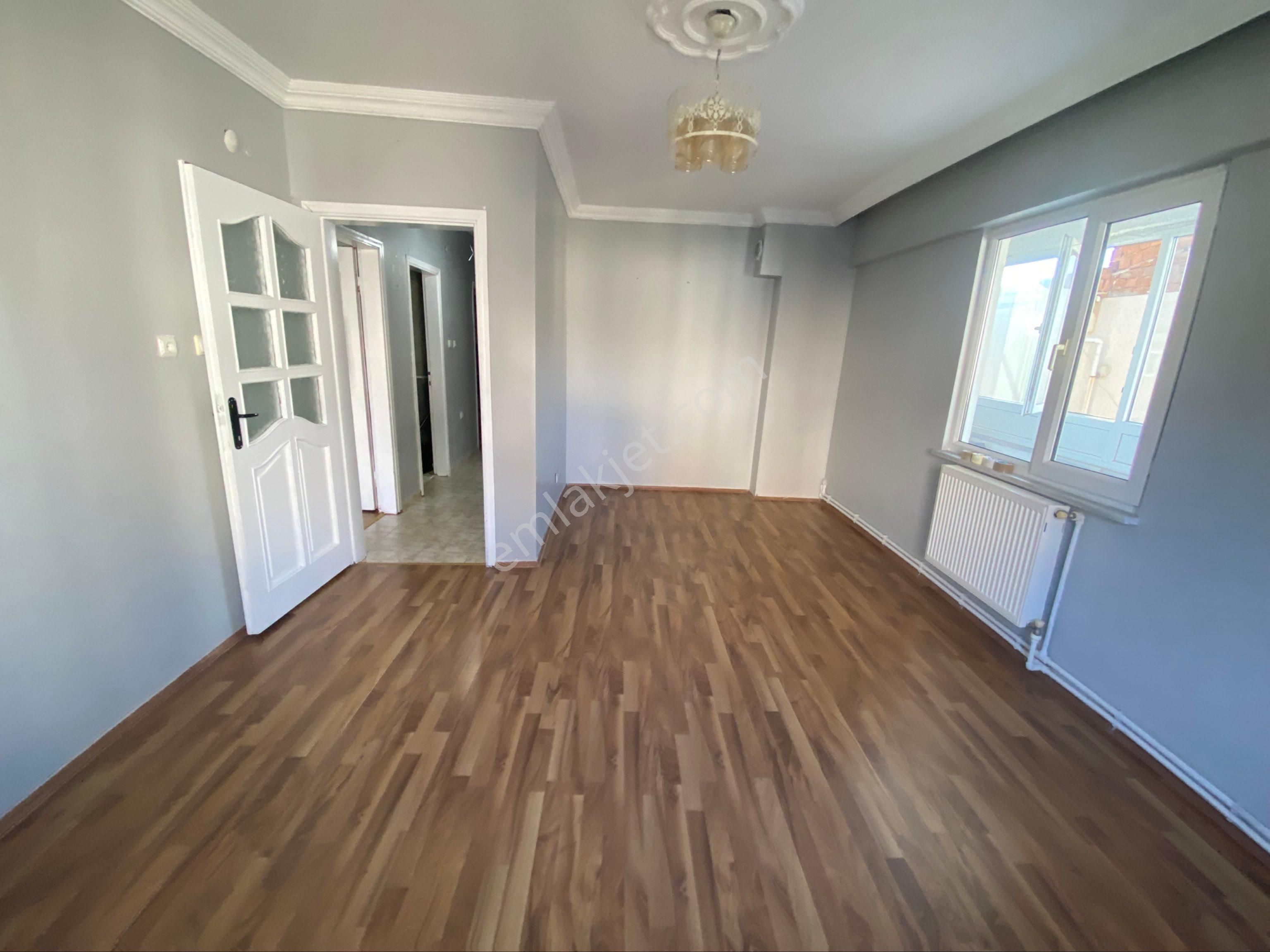 Nusratiye Mahallesinde Satılık 2+1 Daire