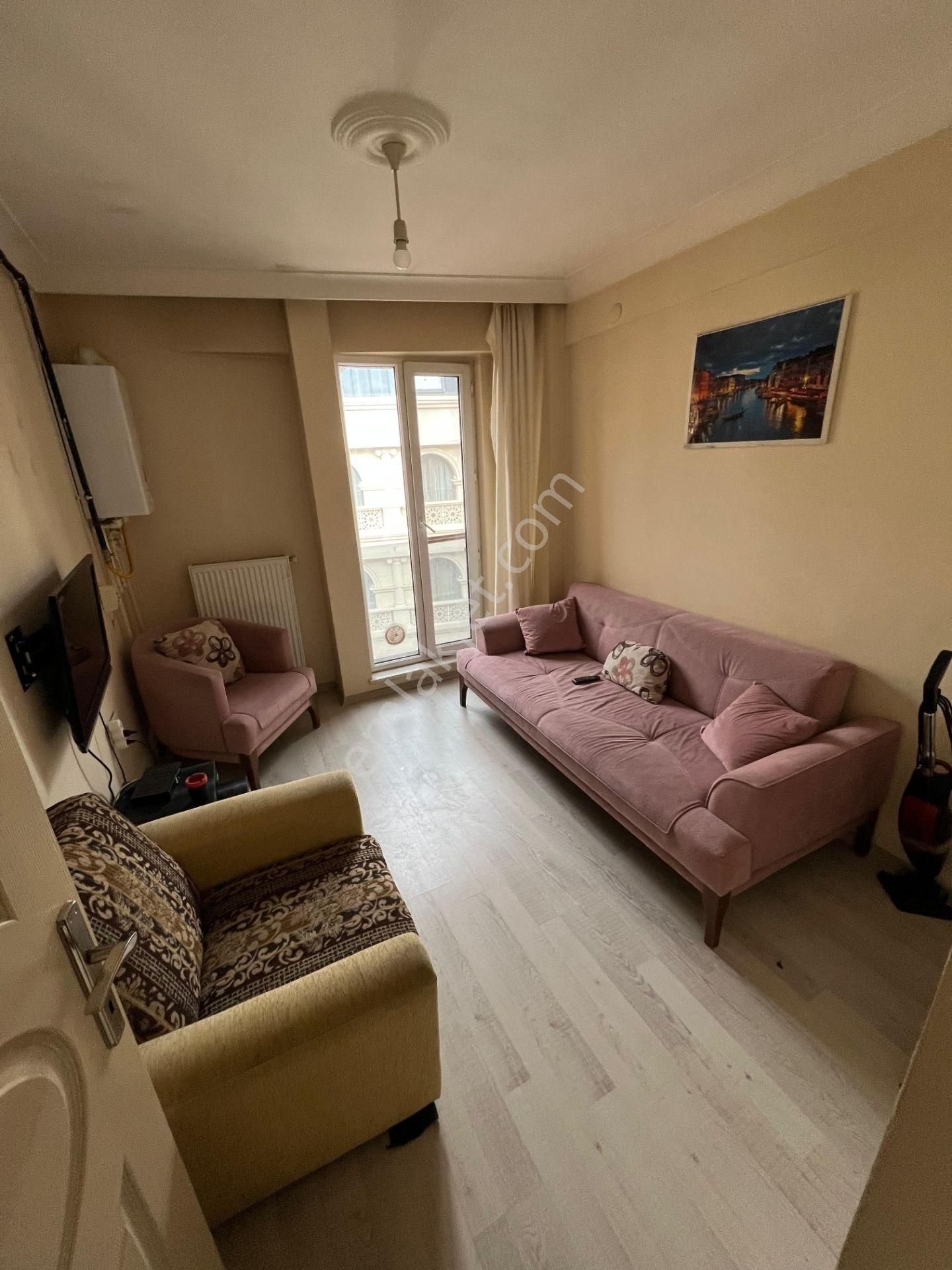 Akademi'den Collesıum Karşısı Eşyalı Ön Cephe Kiralık 1+1