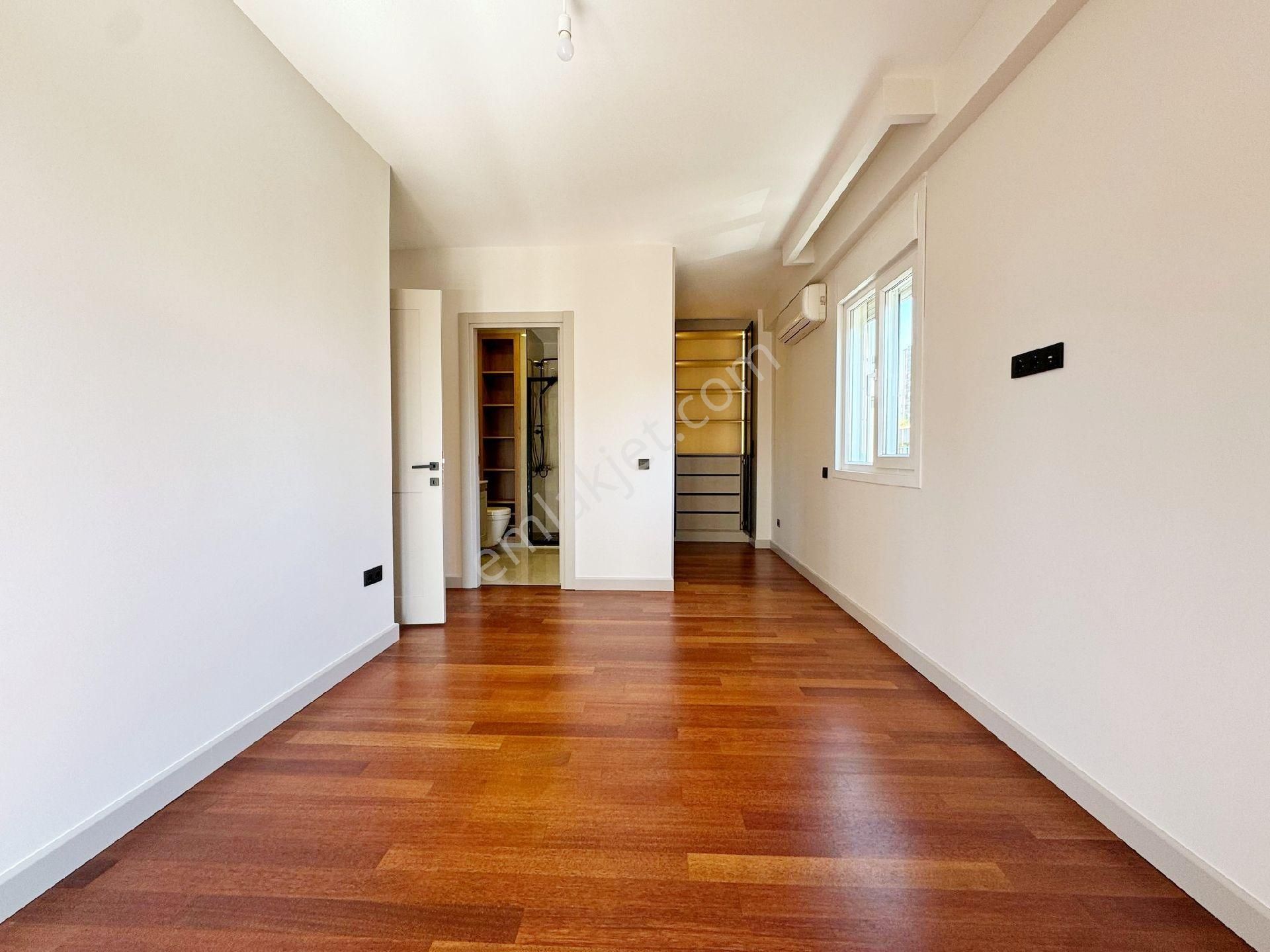 Erenköy Sahil Bistro33 E Komşu Kısmi Deniz Manzaralı 120 Net 4+1 Daire - Görsel 20