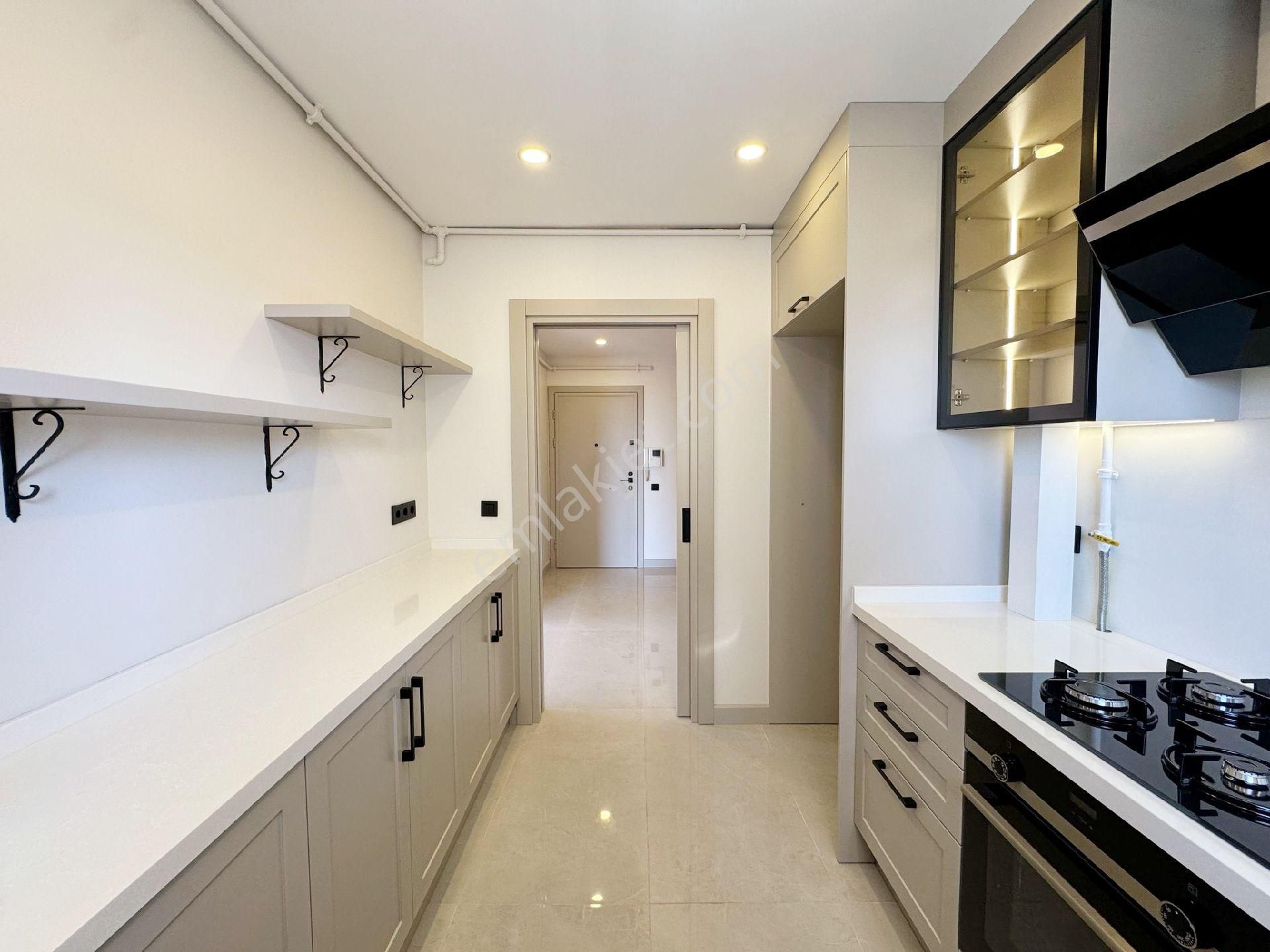 Erenköy Sahil Bistro33 E Komşu Kısmi Deniz Manzaralı 120 Net 4+1 Daire - Görsel 7