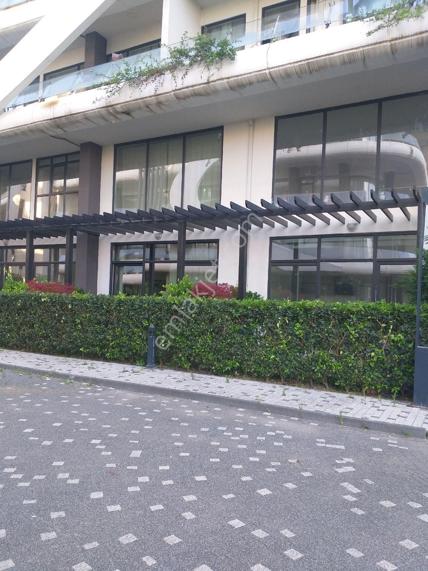 Kocaeli Kartepe Zeray Forum Anatorya Sitesinde Kiralık 3+1 175 Metrekare Bahçe Dubleksi 35000tl