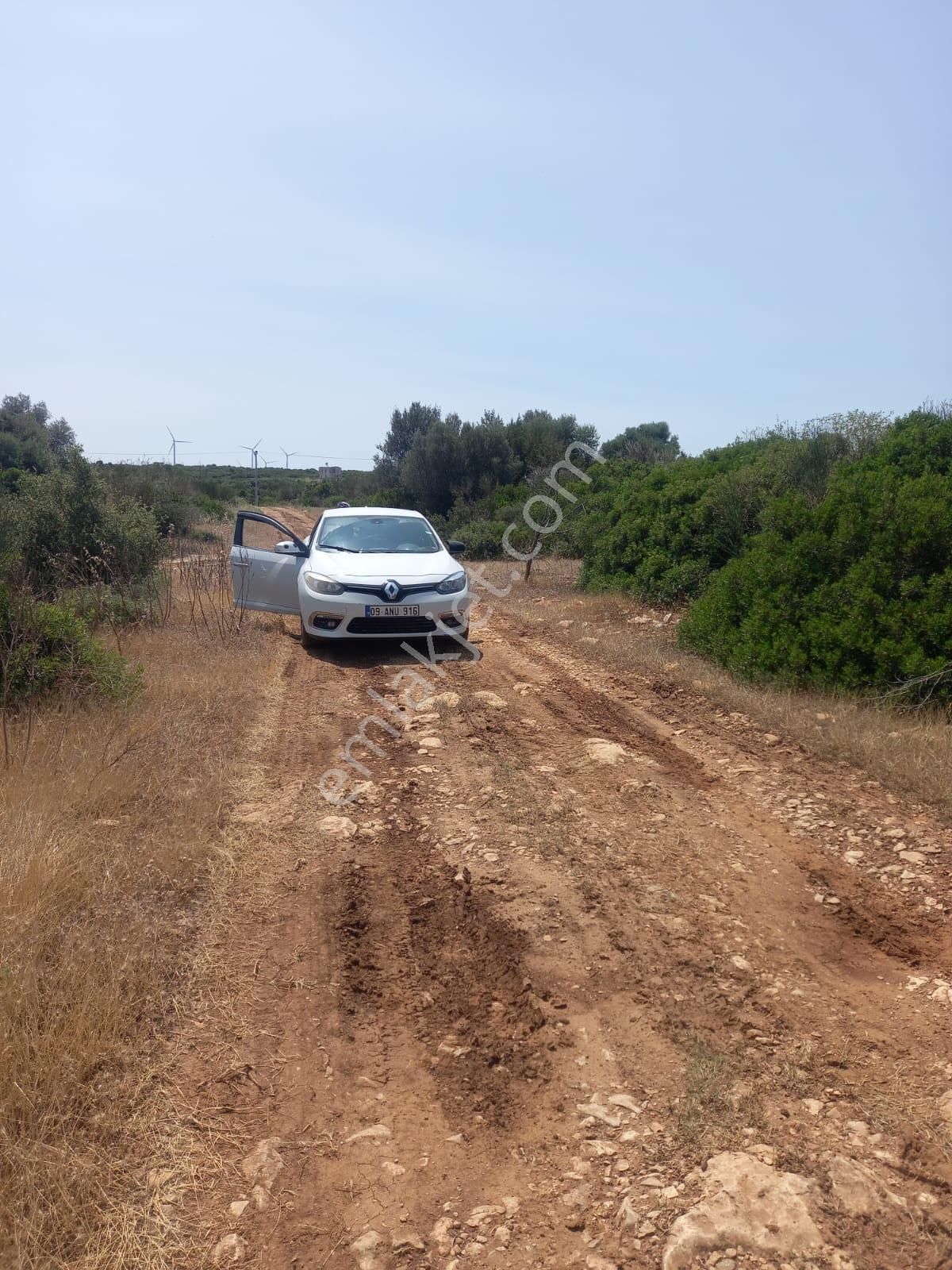 Bozsekide 314 M2 Villa İmrlı Arsa