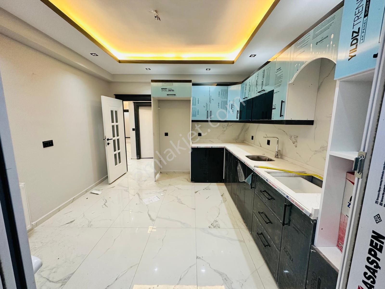 Dinç Emlaktan Satılık Ultra Lüks 3+1 Daire - Görsel 3