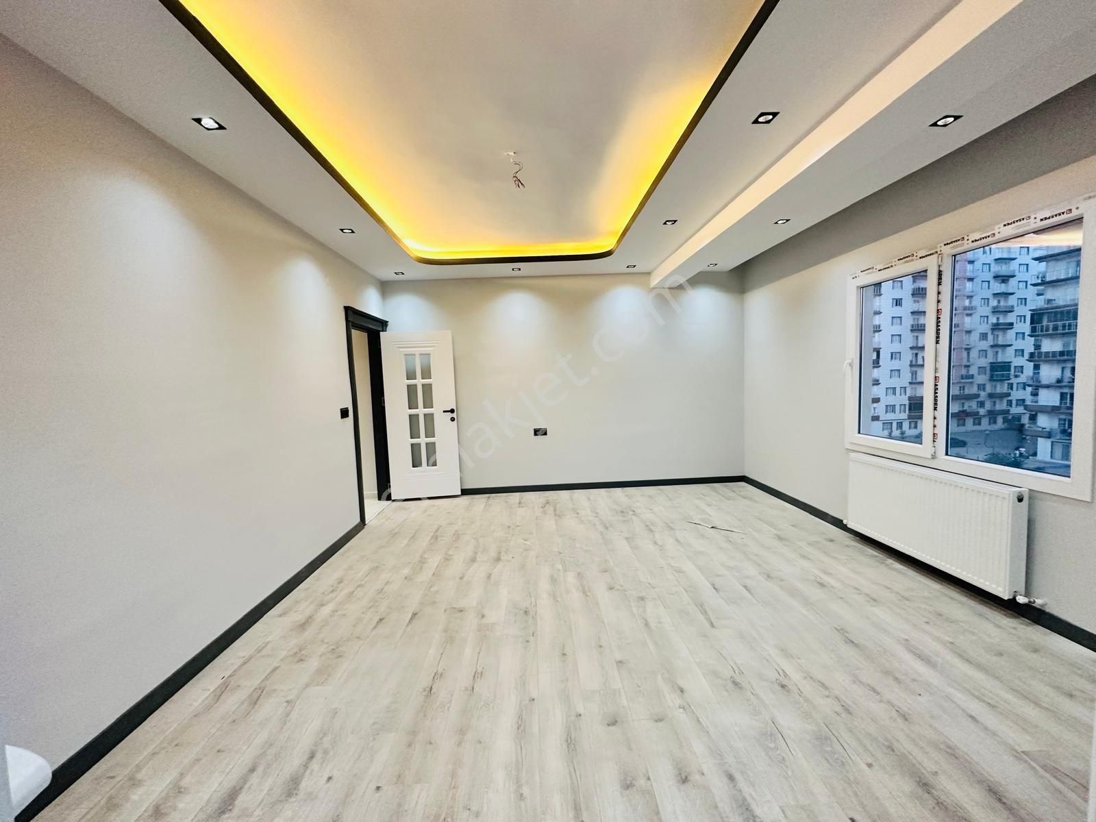 Dinç Emlaktan Satılık Ultra Lüks 3+1 Daire - Görsel 11