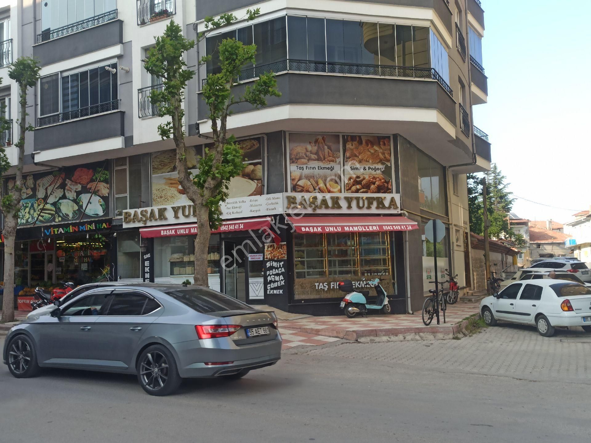 Yuvam Emlaktan Sofular Mah Cumhuriyet Caddesinde 100 M2 Satılık Yatırımlık İşyeri