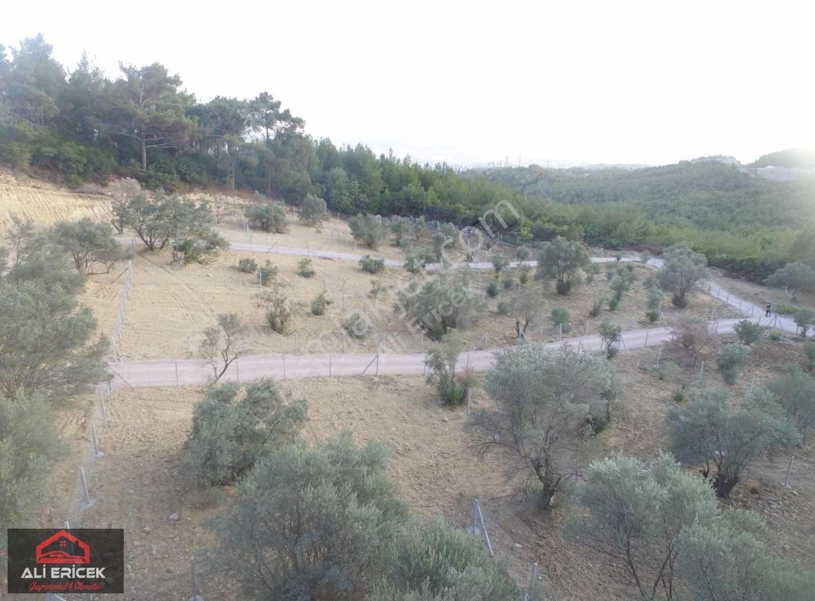 Bornova Çiçekliköy"de Emsalsiz Konumda Bahçe - Görsel 4