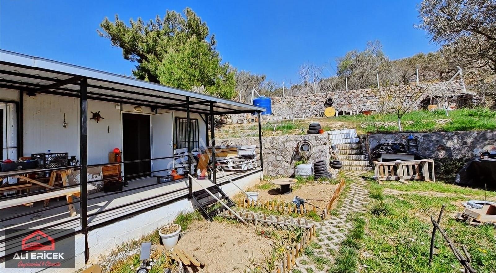 Kemalpaşa Damlacıkta Satılık 500m² Bahçe Ve İçinde Konteyner Ev