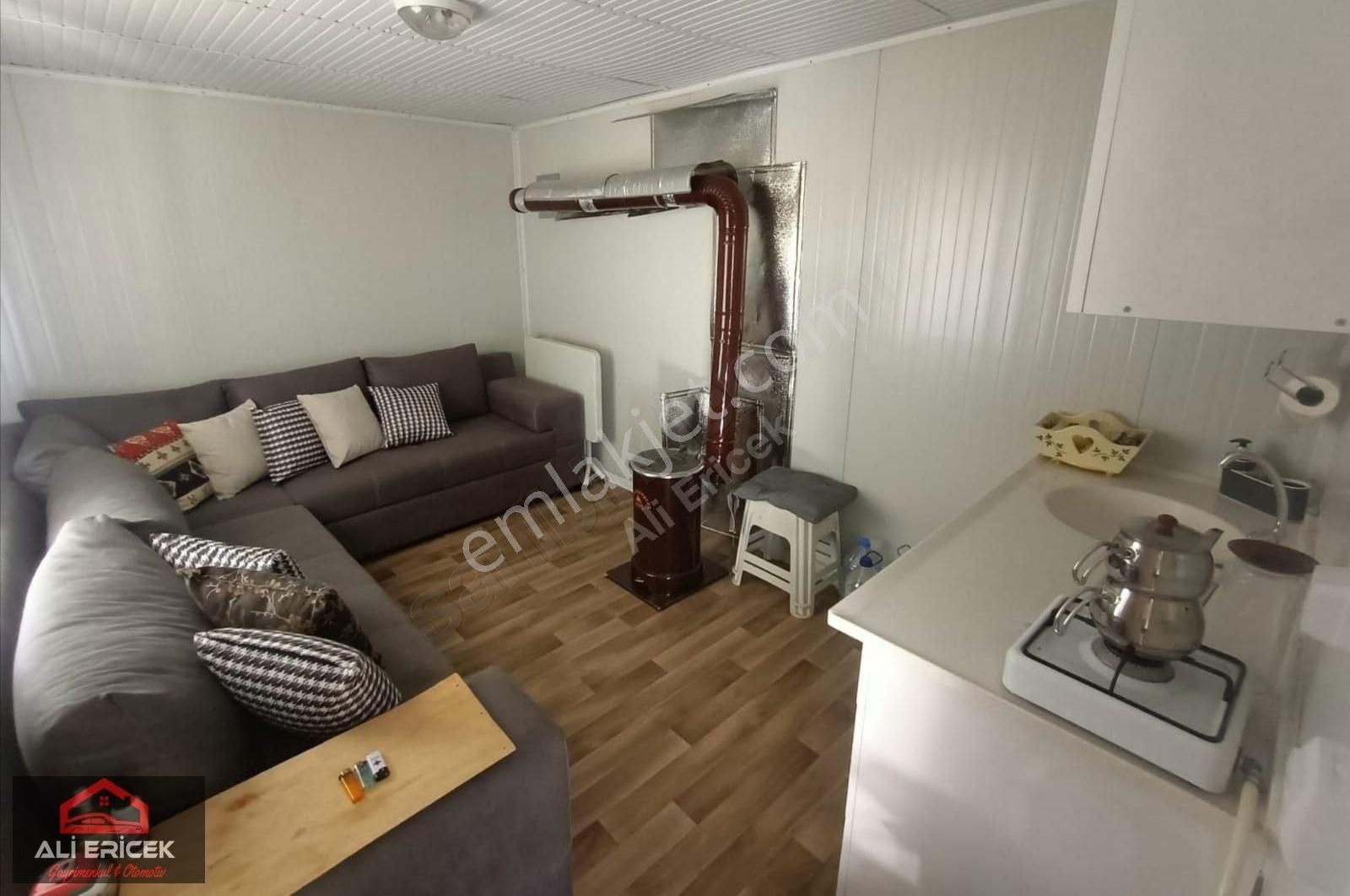 Kemalpaşa Damlacıkta Satılık 500m² Bahçe Ve İçinde Konteyner Ev - Görsel 4