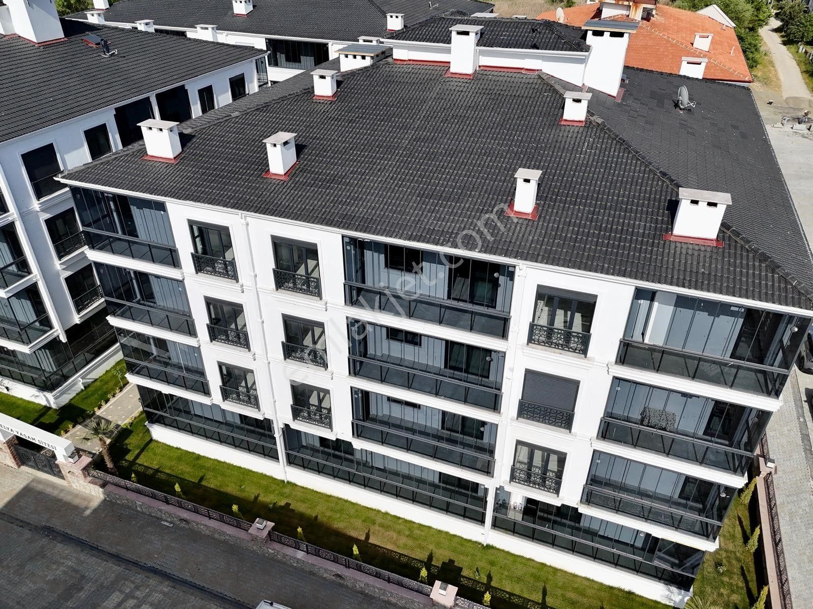 Akçay Aras Emlaktan Altınkumda 2+1 Ara Kat Sıfır Daire