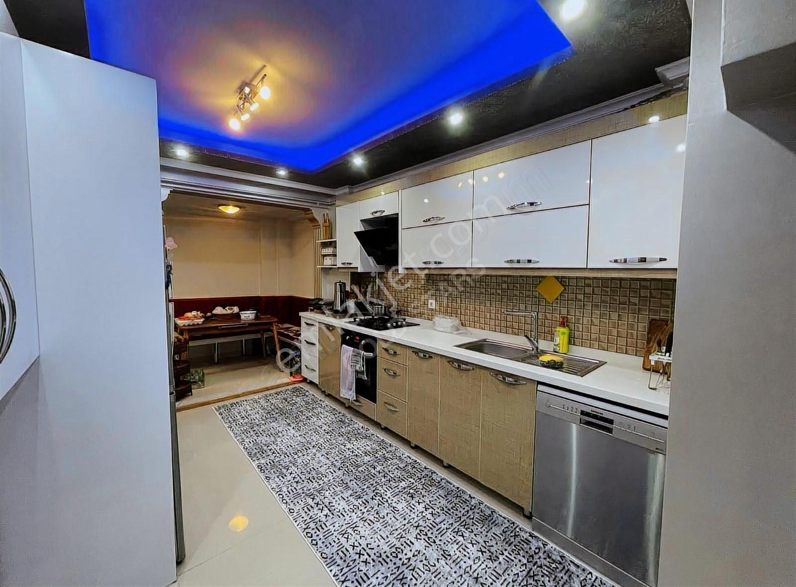 Net 180 M2 Kullanımlı Satılık Teras Dubleks Fikrialtay Da - Görsel 22