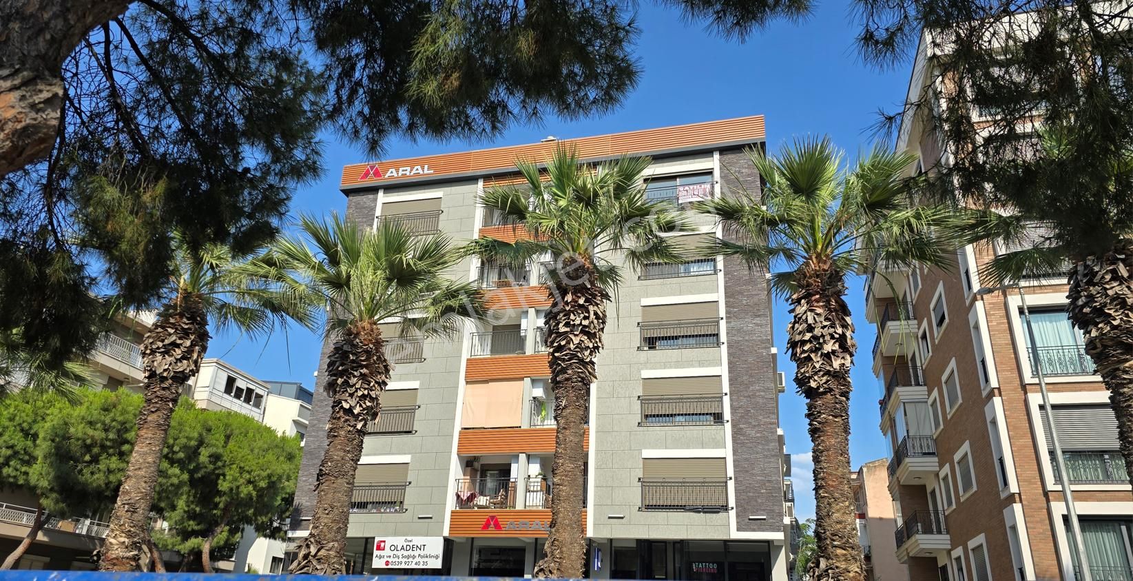Bostanlı'da Deniz Manzaralı, 3+1 Teraslı, Dubleks Daire - Satılık