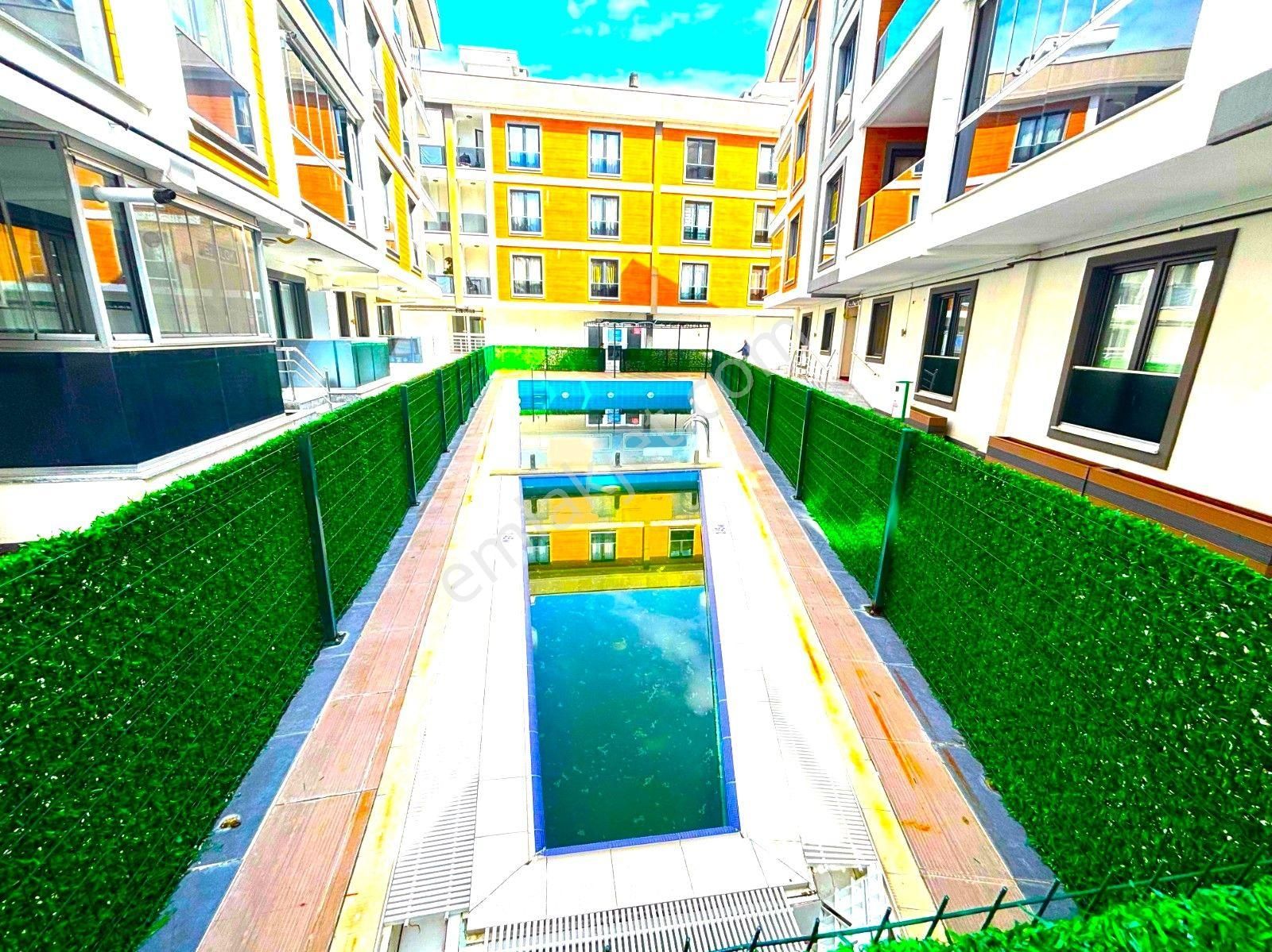 ▓yükselden Akçay'da Ultra Lux Sitede Havuz Manzaralı 1+1 Daire▓