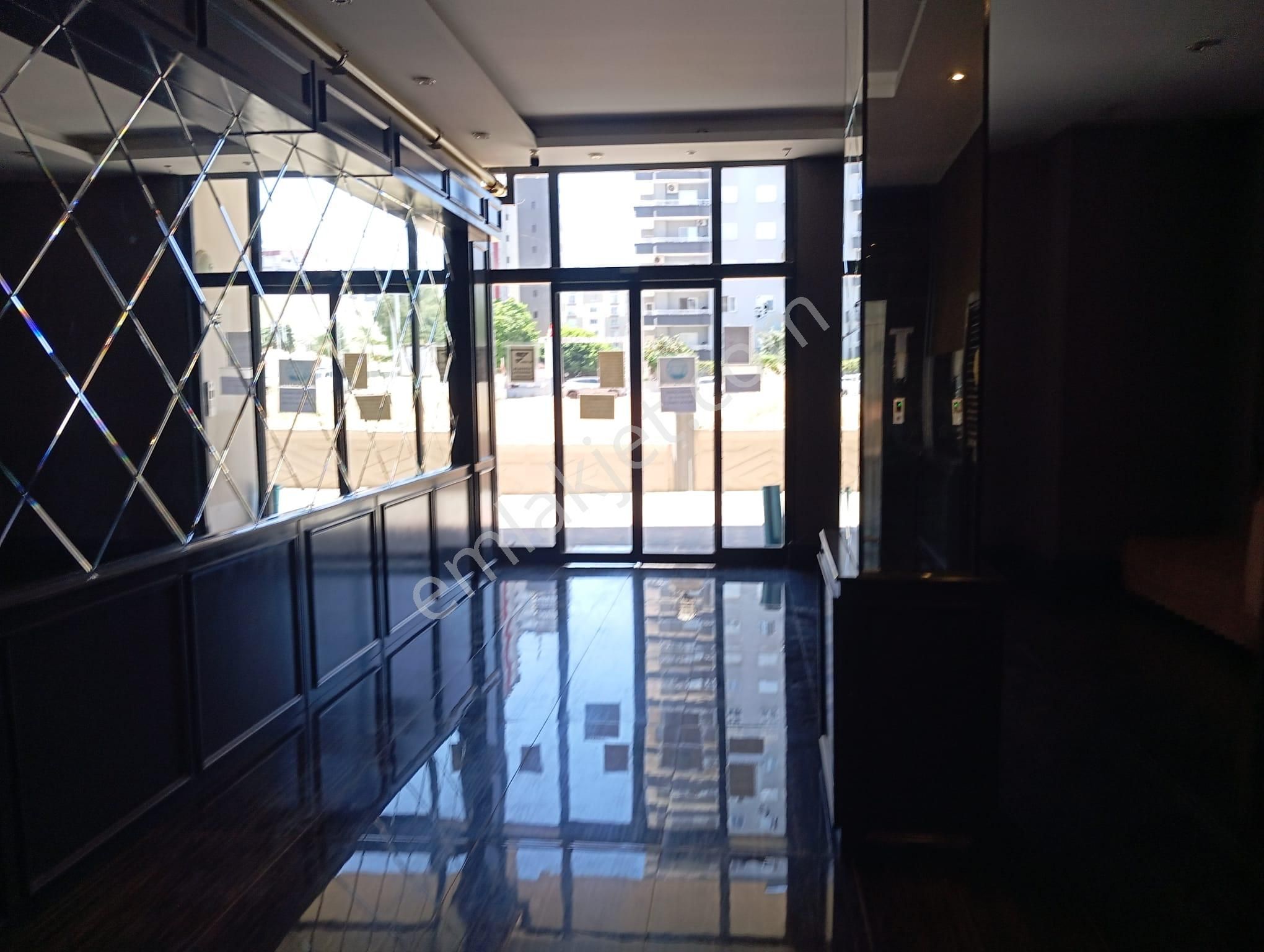 Vega'dan Soli De Anayola Yakın Denize Yakın Merkezi Konumda Satılık 2+1 Daire - Görsel 20