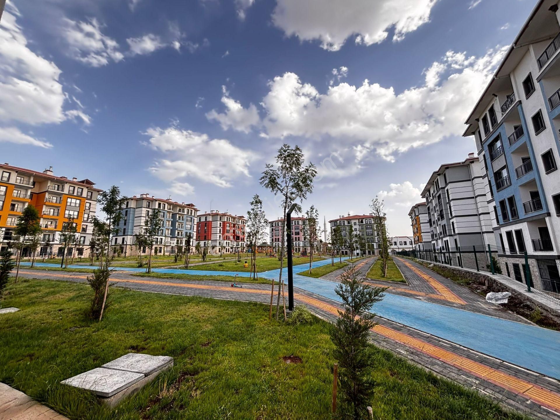 Stadyum Arkası Çölgüzeli Sıfır 2+1 Kiralık Daire