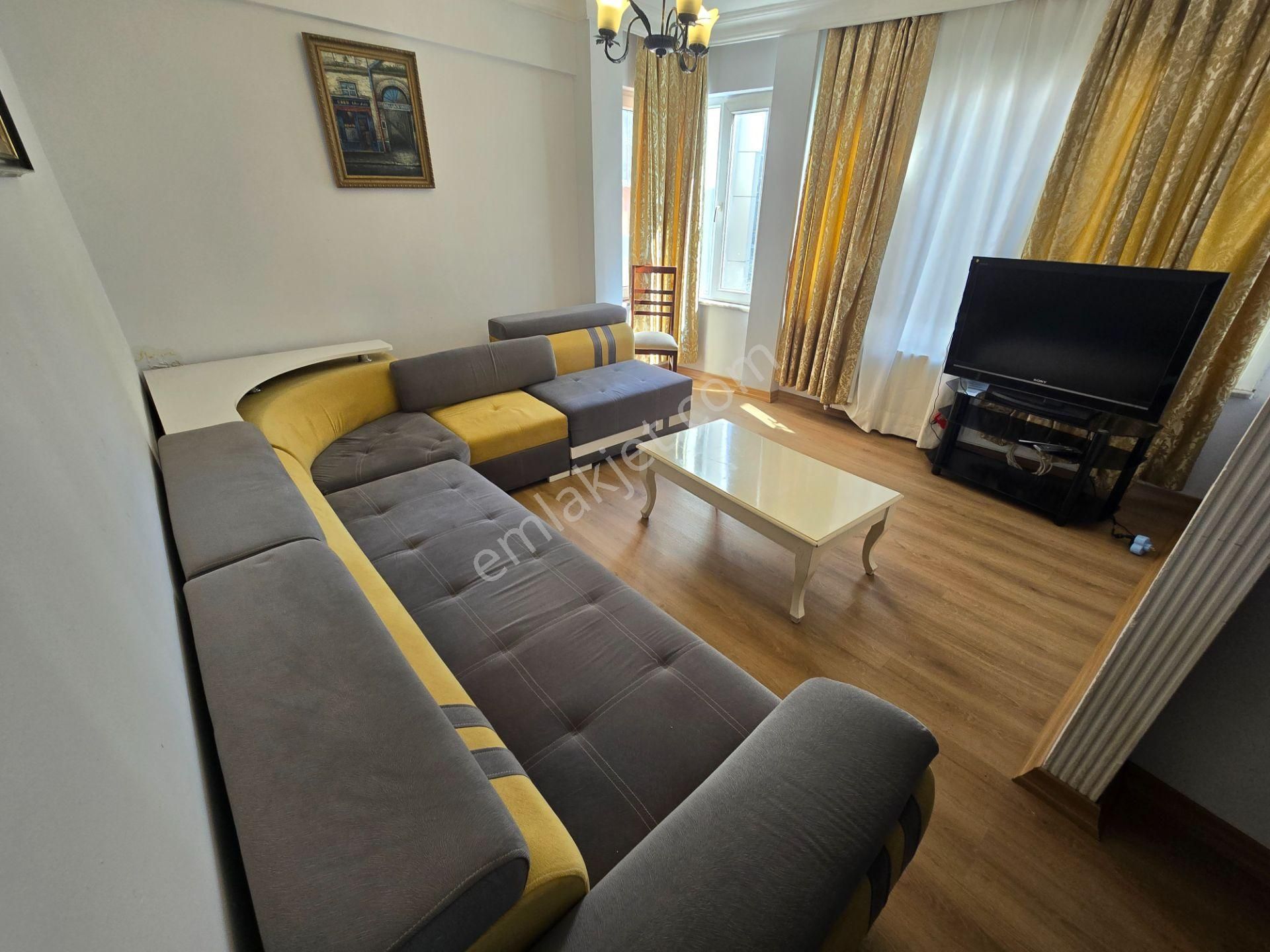 Deluxe 26 ' Dan Tam Merkezde Full Eşyalı 2+1 80 M2 Fırsat Daire