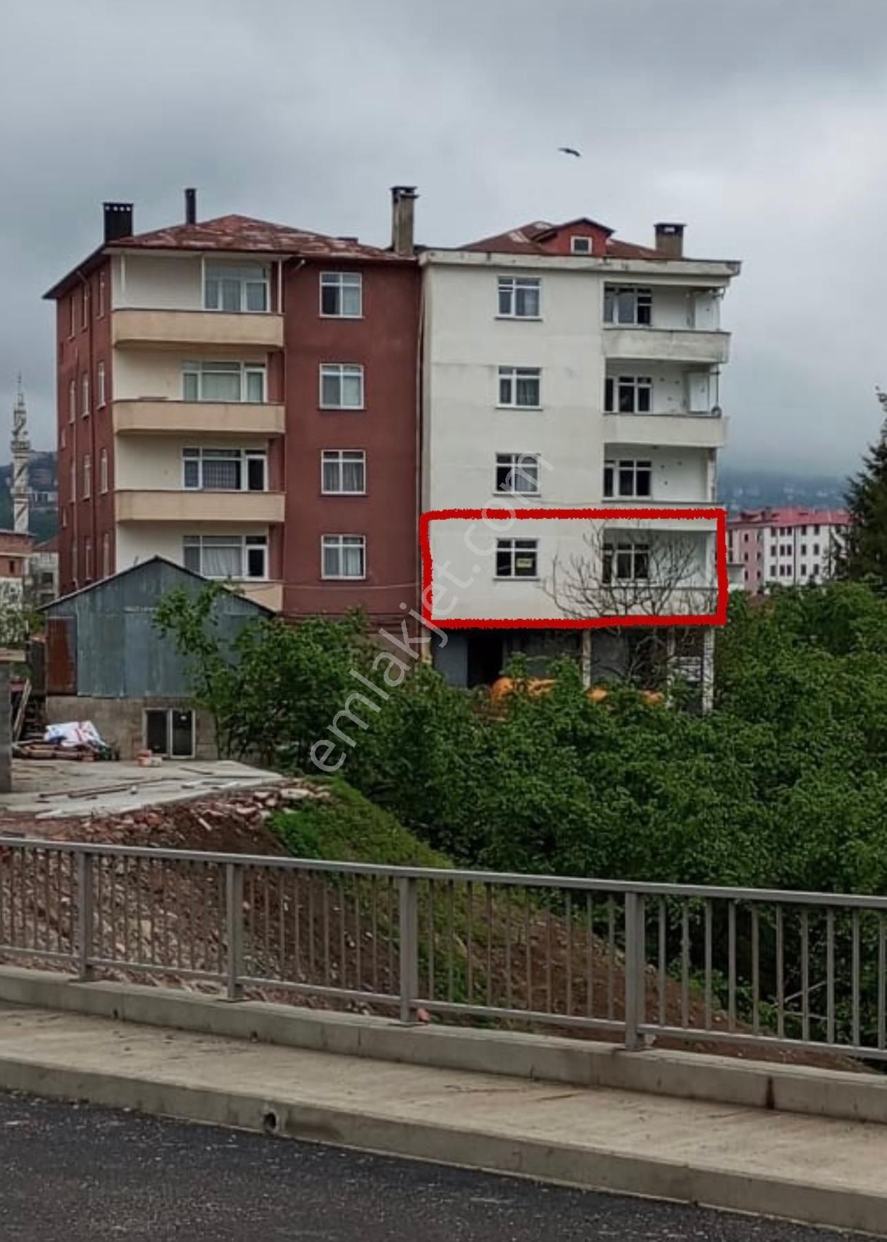 Firsat! |güce'de 160 M2 2+1 Genis Oturumlu Daire