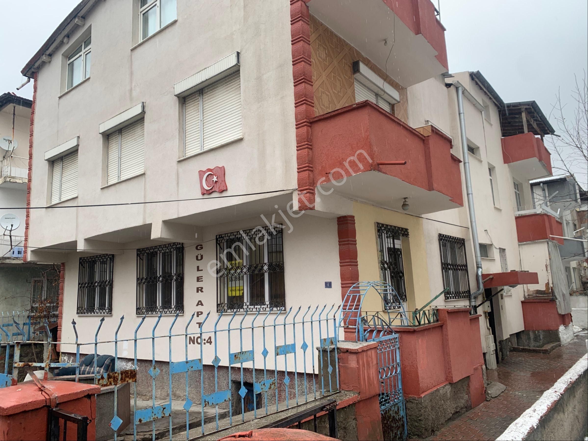 Mevlana Mh 2+1 Kombili Yüksek Zemin Kiralık