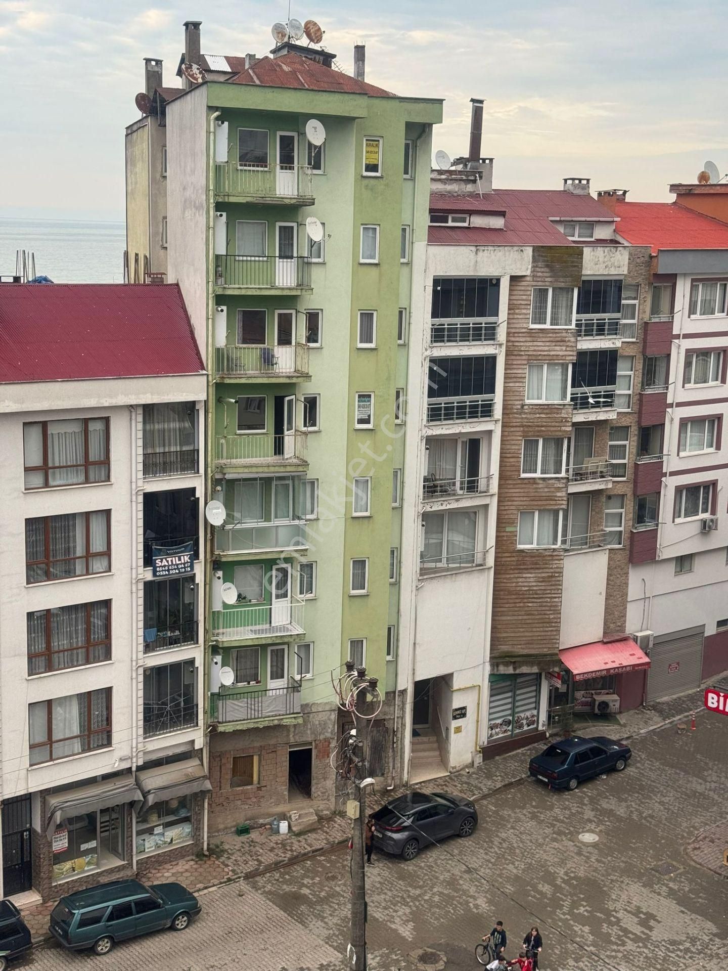 İnanç Emlaktan Çıtlakkale Mahallesi Sahil Yolu Üzerinde 2+1 Kiralık Daire