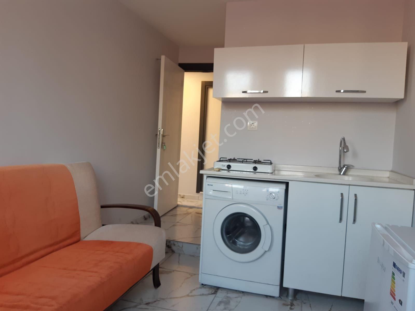 Yeşilyurt Metro Duragı Yanı Eşyalı Kiralık 1+0