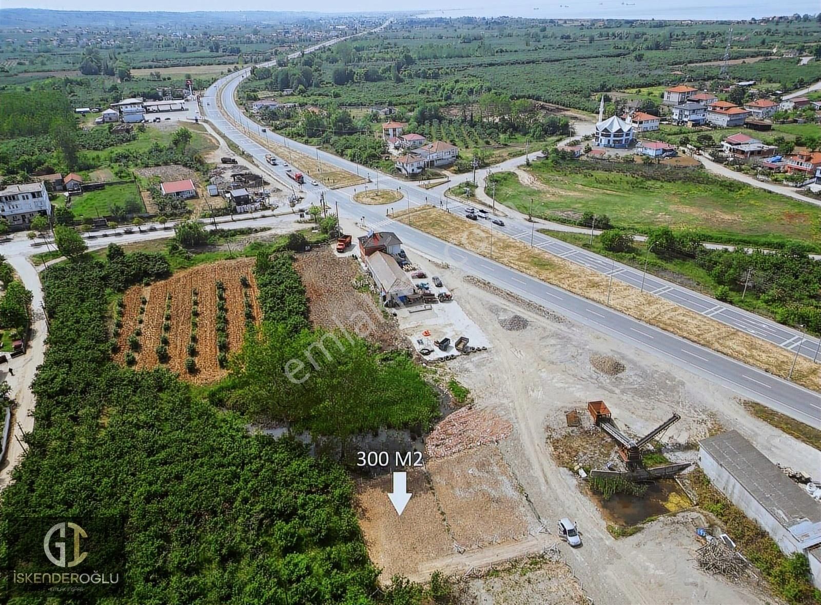 Çocuklarınıza Yatırımlık Anayola Cephe 300 M2 Arsa