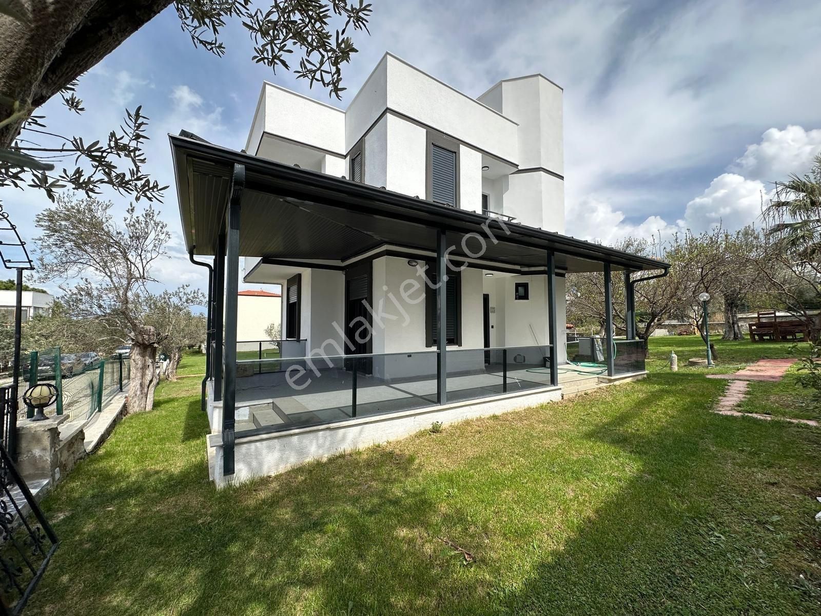 Denize 100mt Sıfır Villa