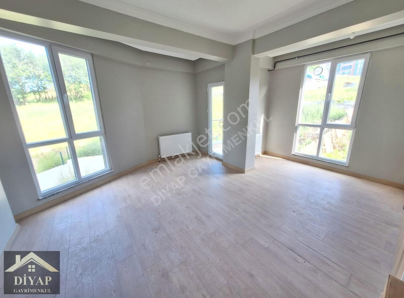 Diyap'tan Tepe Mevkisinde Arakat İskanlı Kombi Ankastreli Daire