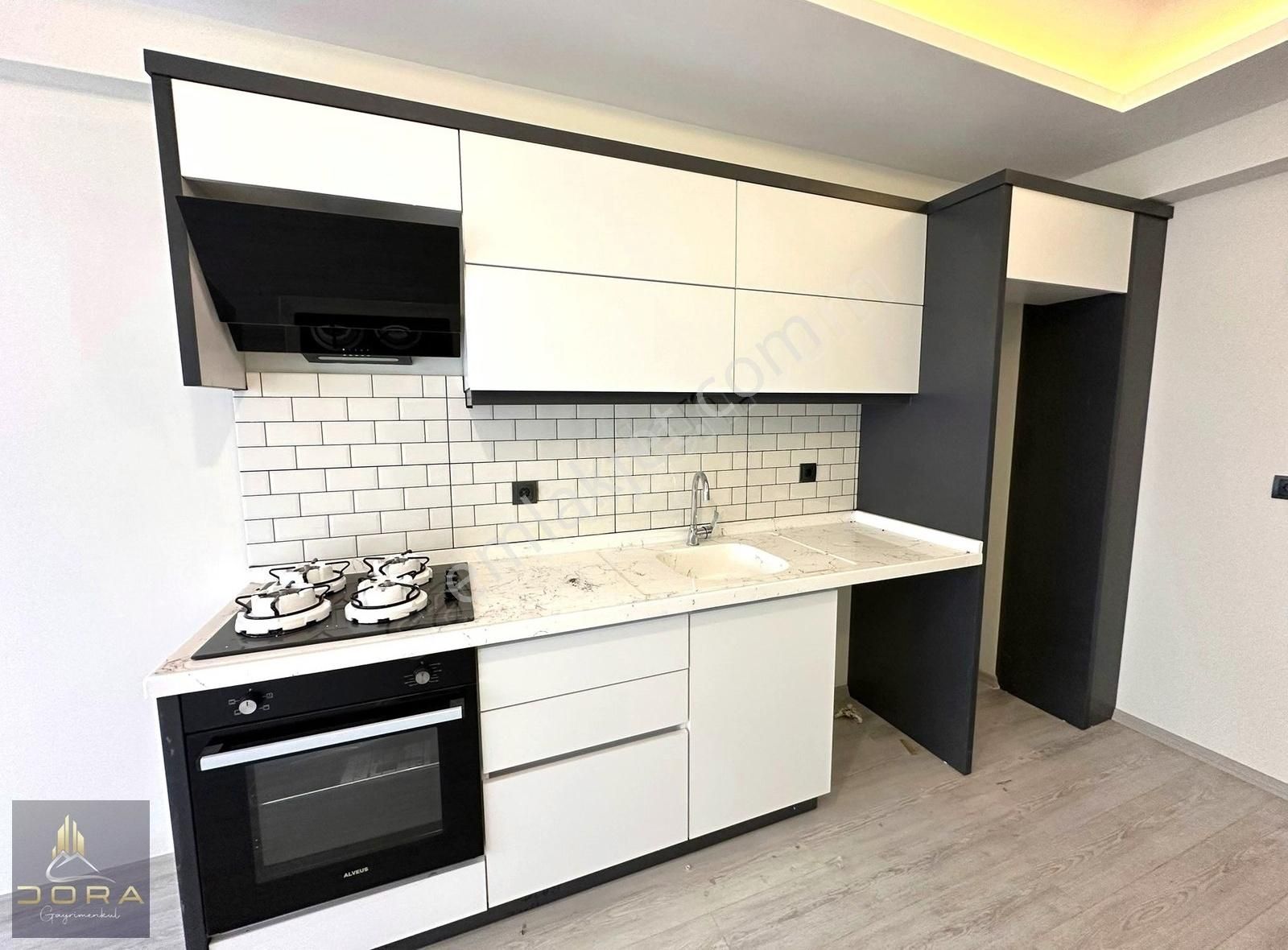 Dora Dan Satılık Akçayda Cam Balkonlu 1+1 Sıfır Daire