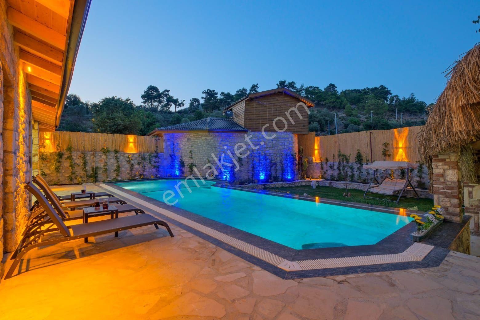 Fethiye Yakacık'da Kiralık 3+1 Havuzlu - Görsel 13