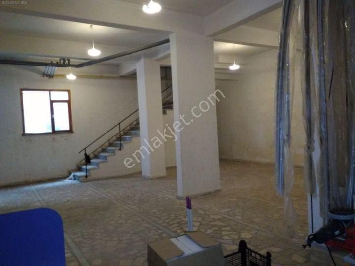 Üsküdar Merkezde Ev Eşyası Koymak İçin Depo - Görsel 3