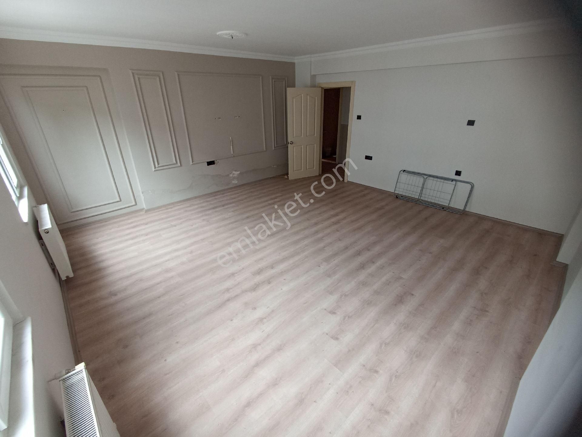 Avantaj Gayrimenkulden Kiralık Daire Merkezi Konumda Cadde Üstünde Adalet Mahallesi